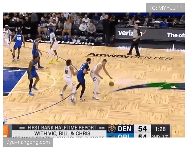 挡拆中牵制约基奇，戈贝尔较上季更强禁区影响